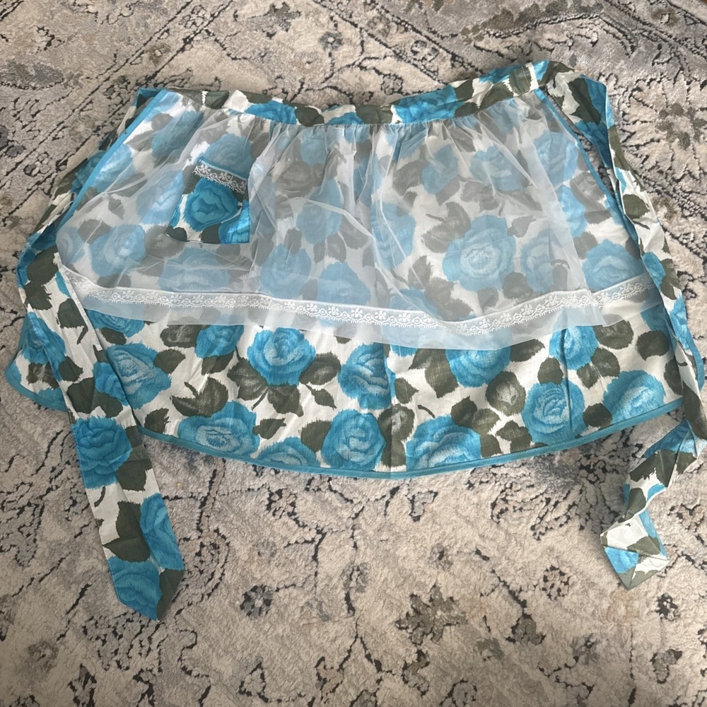 Blue Apron Rose Floral Cotton White‎ Organza Handmade Vintage